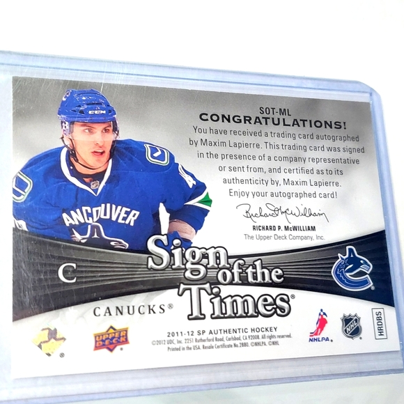 Maxim Lapierre Upper Deck SP Authentic Sign of the Times 2011/12 Canucks - Picture 2 of 2